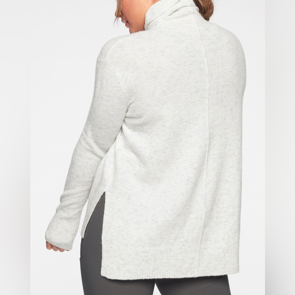 Athleta Transit Merino Wool Turtle Neck Pullover